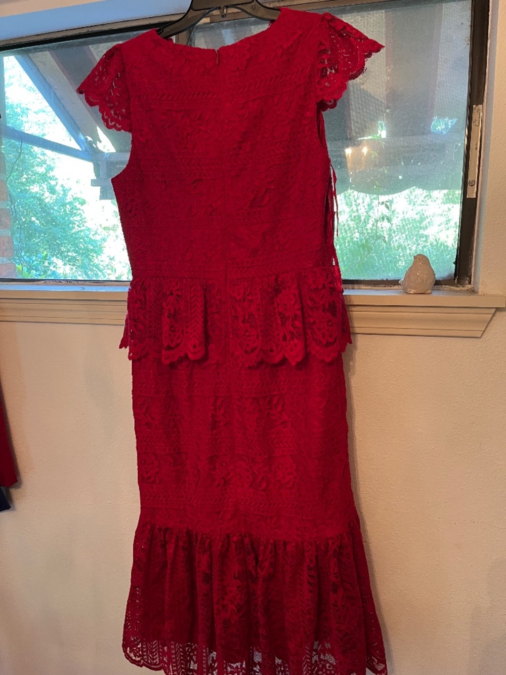 Dress - Picture 3 of 4